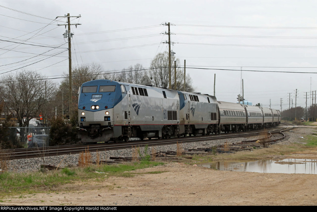 AMTK 60 leads train P092-22 northbound past the Fairgrounds